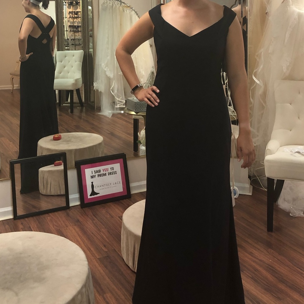 Black Formal Evening Dress - Women
